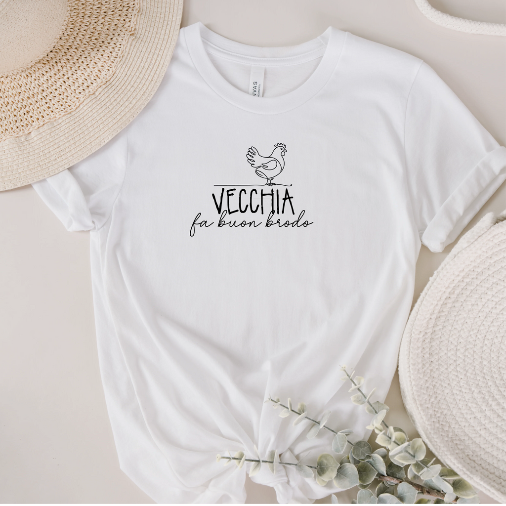 T-shirt Gallina Vecchia Fa Buon Brodo – Maglietta ironica donna