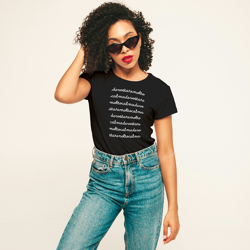 T-shirt Devo Stare Molto Calma o Calmo – Maglietta ironica donna e uomo